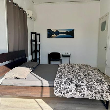 Starfish Seaside Studio Aparthotel Artemida  Ngoại thất bức ảnh